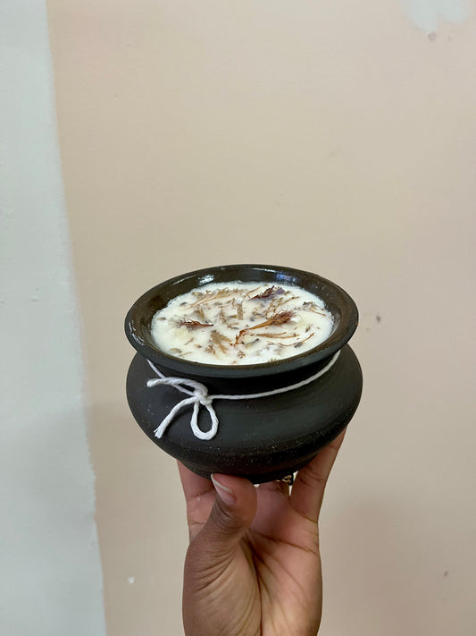 Cauldron Ceramic Cedarwood Vanilla Candle